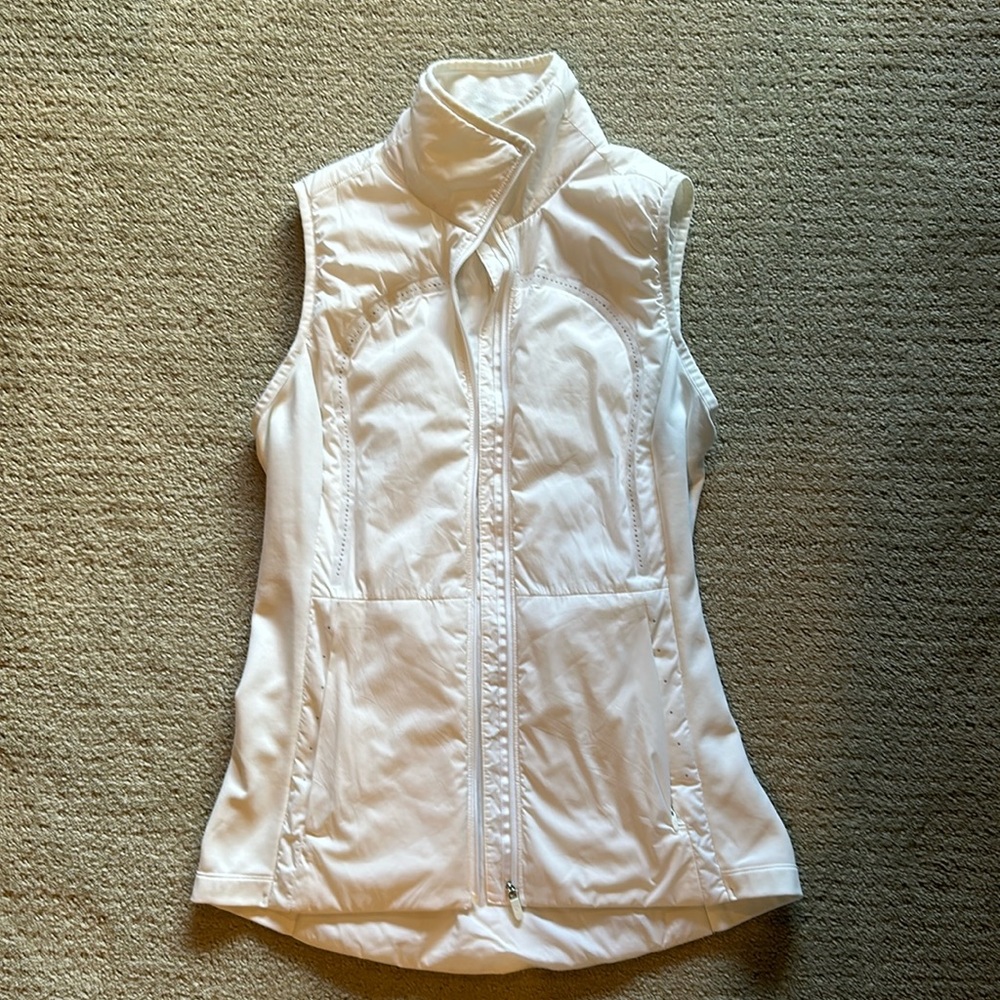 Lululemon puffer vest